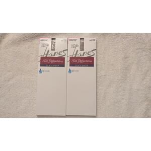 Hanes Silk Reflections Knee High Taupe Silky Sheer, Cool Comfort, 4 Pairs NIB